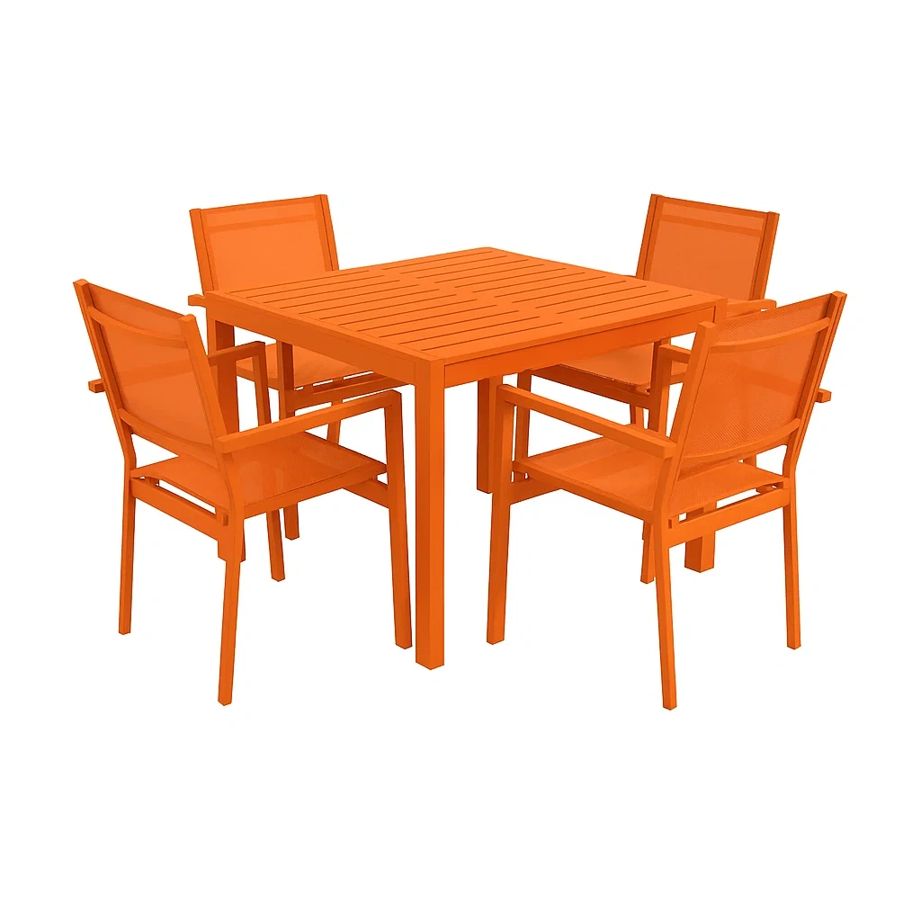 Set tavolo e sedie da pranzo