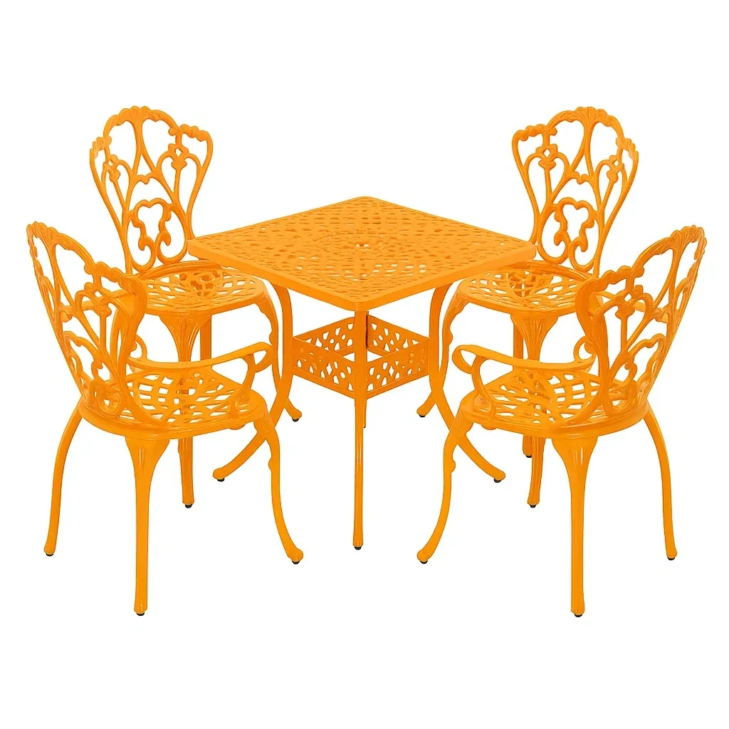 Set tavolo e sedie da pranzo