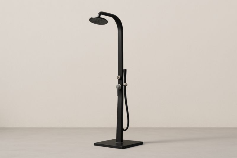 cabine de douche extérieure autoportante en acier inoxydable noir