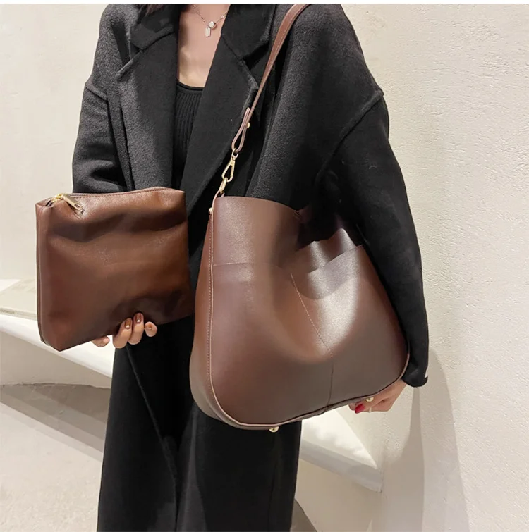 Fashionable women's shoulder bag