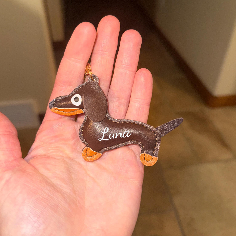 Personalized Lovely Leather Dachshund Keychain | CWGift09