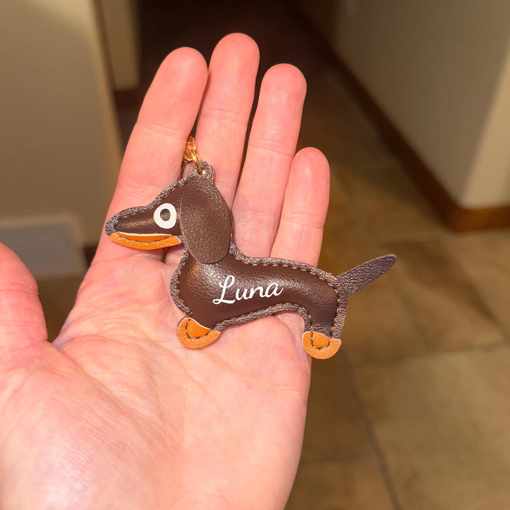 Personalized Lovely Leather Dachshund Keychain | CWGift09
