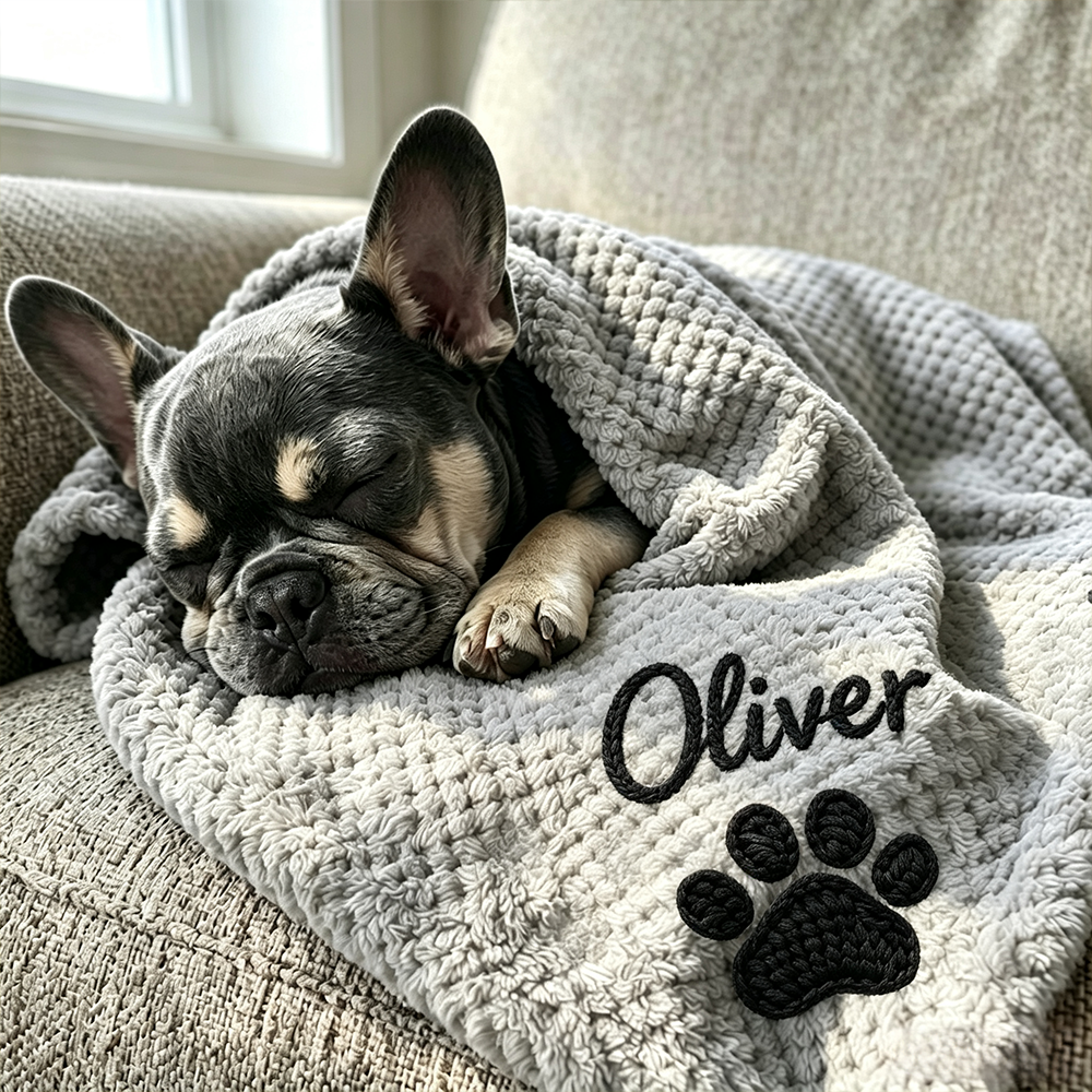 Personalized Hand Embroidered Puppy Blanket with Name & Paw Print | MNHome106