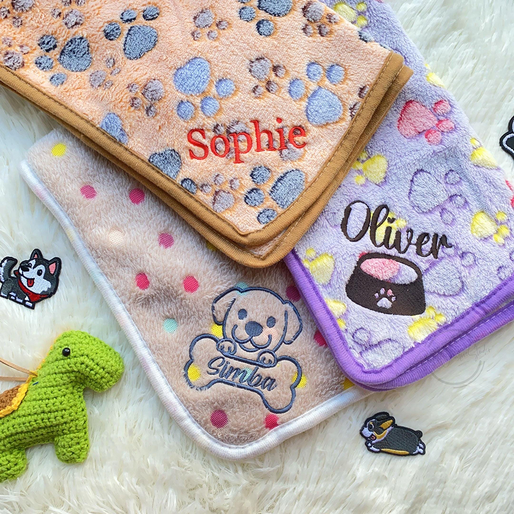 Personalized Embroidered Lovely Flannel Pet Blanket | BKPet353