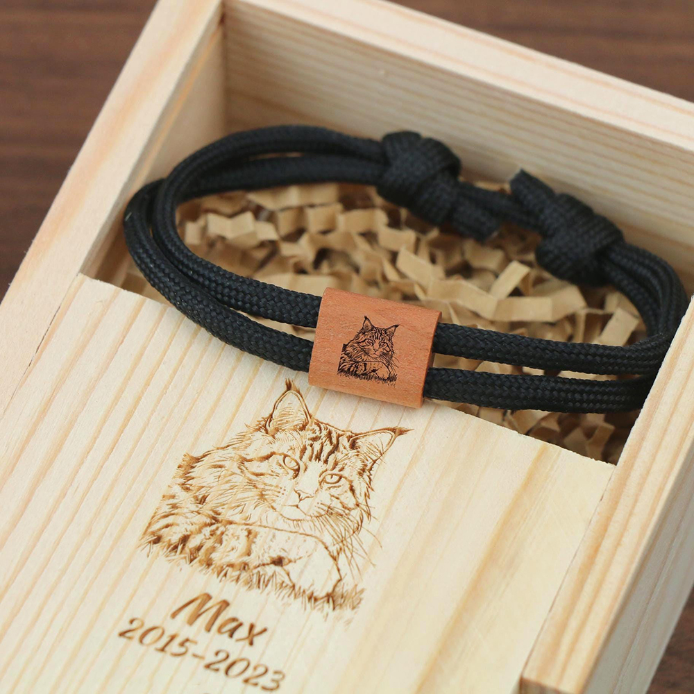 Personalized Engraved Pet Portrait Wooden Bracelet | MNMemo27