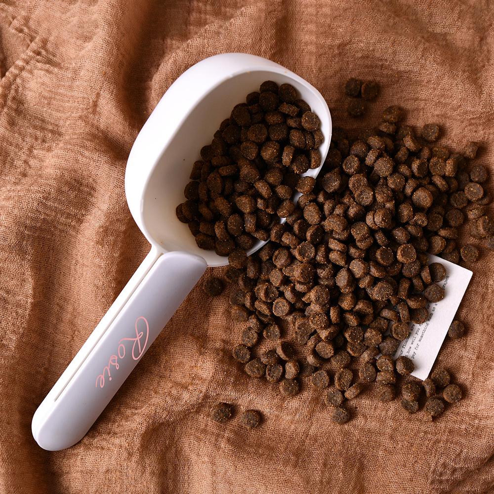 Personalized Pet Multifunction Measuring Food Scoop with Bag Clip | BKPet260