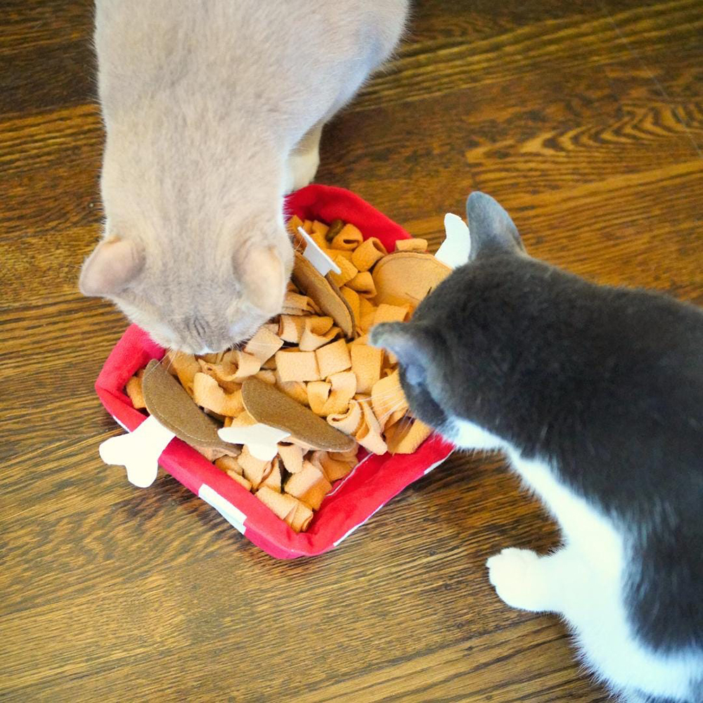 Creative Slow Feeder Chicken Pet Training Toy | BKPet431