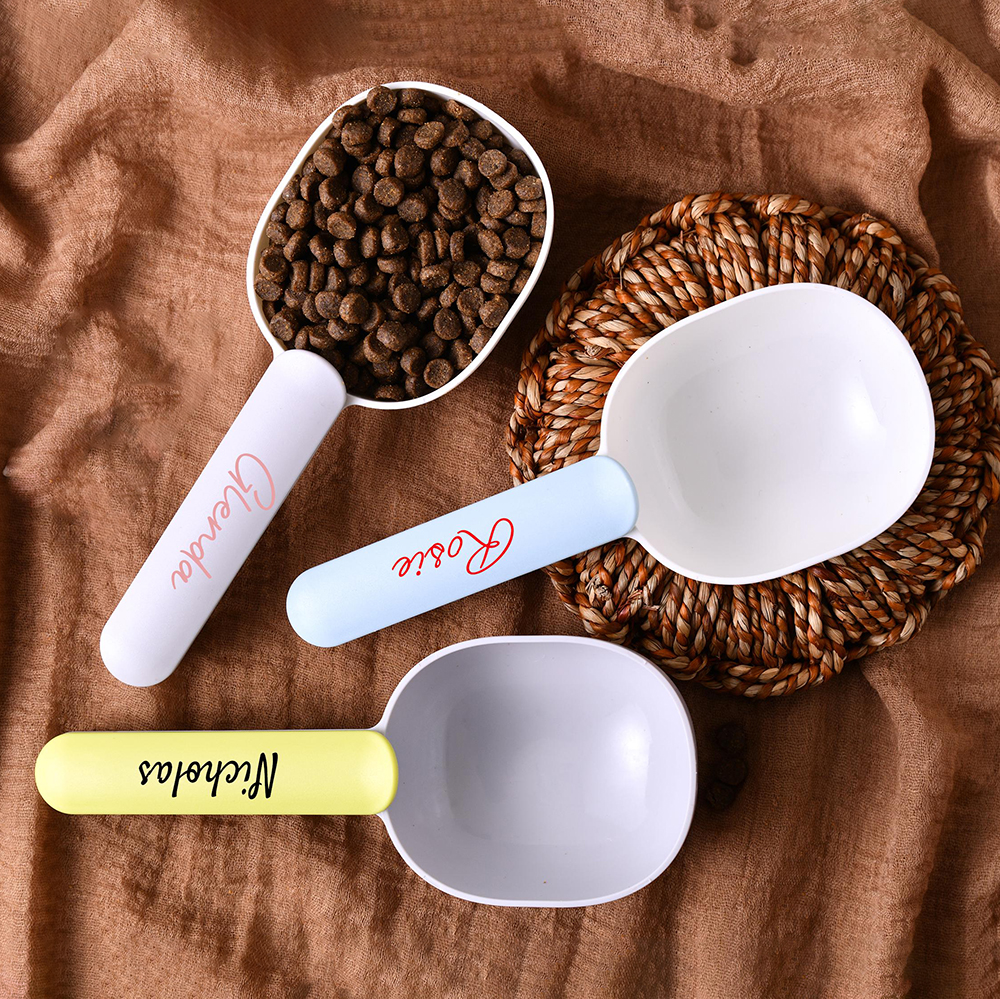 Personalized Pet Multifunction Measuring Food Scoop with Bag Clip | BKPet260