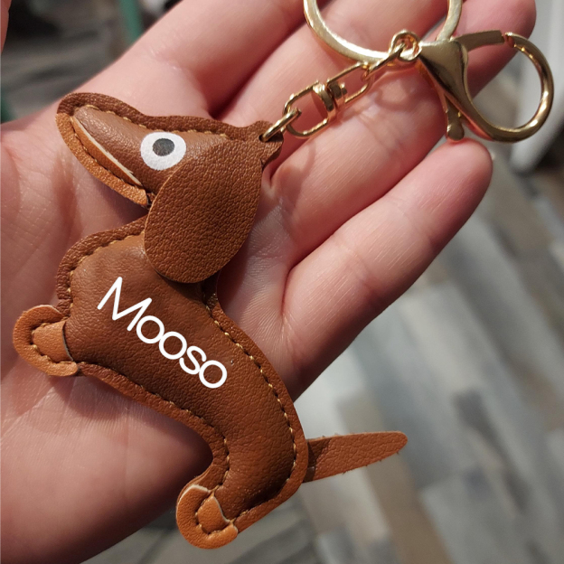 Personalized Lovely Leather Dachshund Keychain | CWGift09