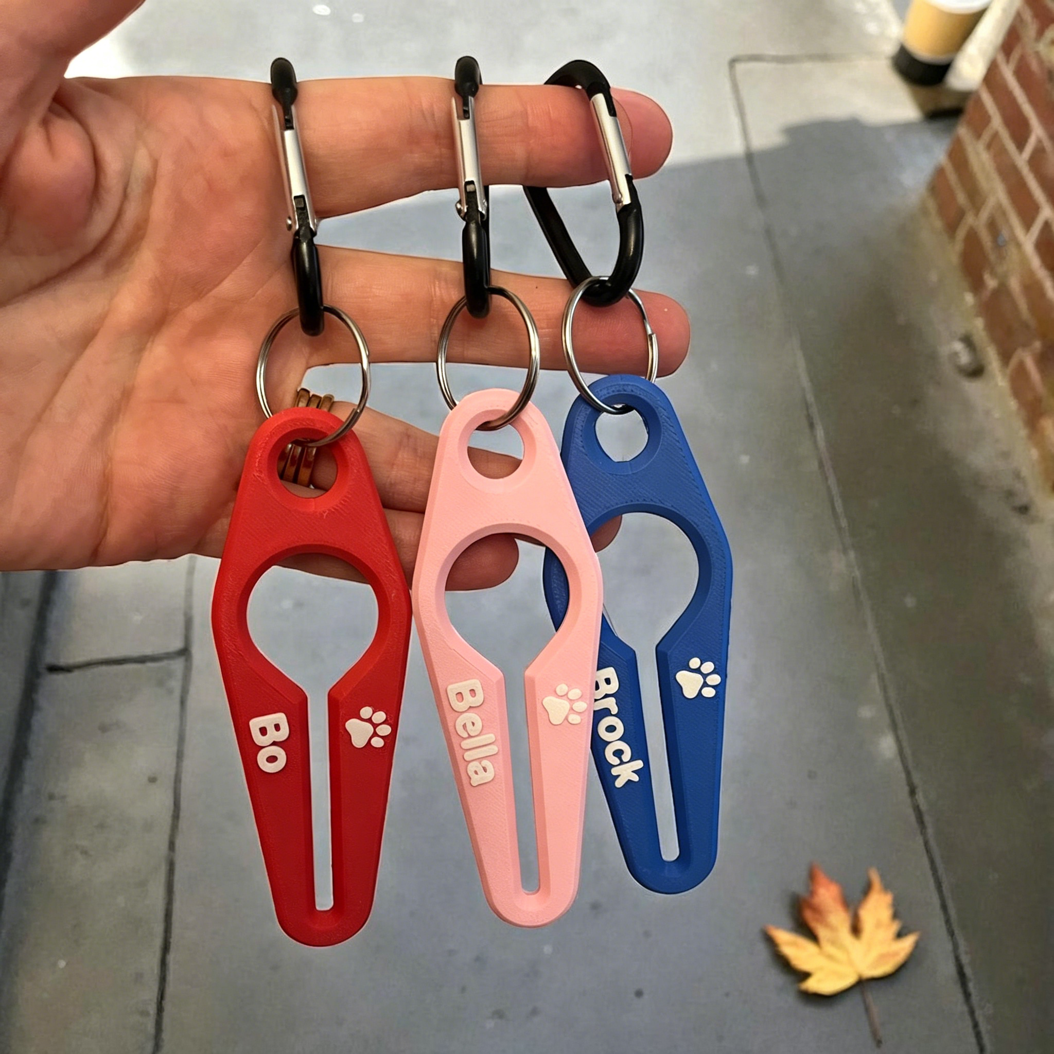 Personalized Dog Poop Bag Holder: 3D Printed Waste Carrier | MNAccs112