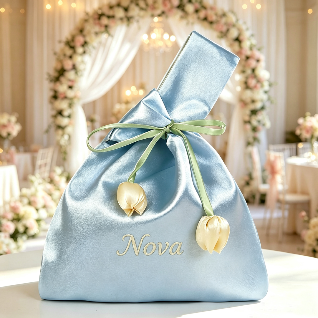 Personalized Embroidered Wedding Favor Wristlet Bag Party Guest Gift Bag | MNGift02
