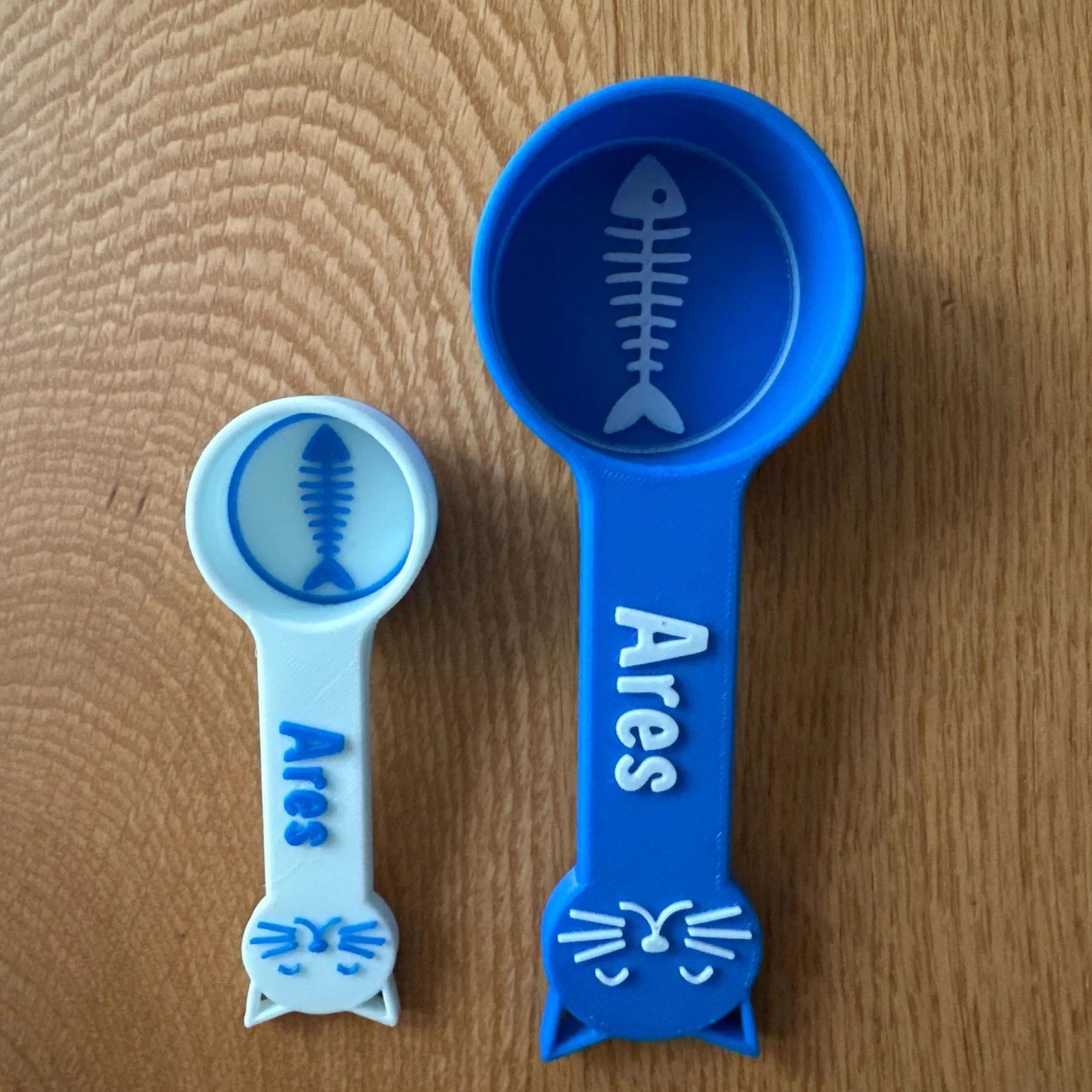 Personalized 3D Printed Fish Bone Cat Food Scoop | BKPet360