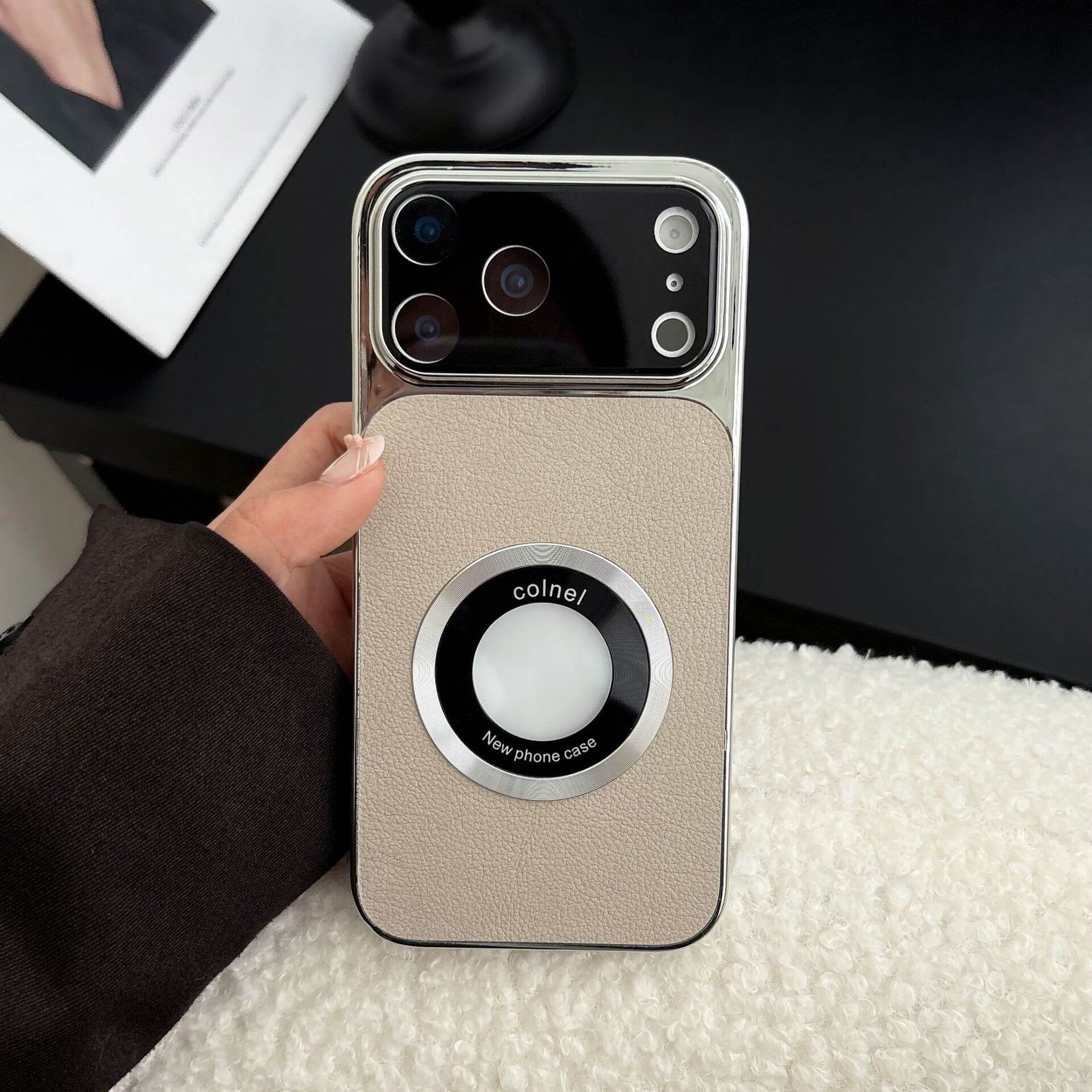  Large-Window Leather MagSafe Case