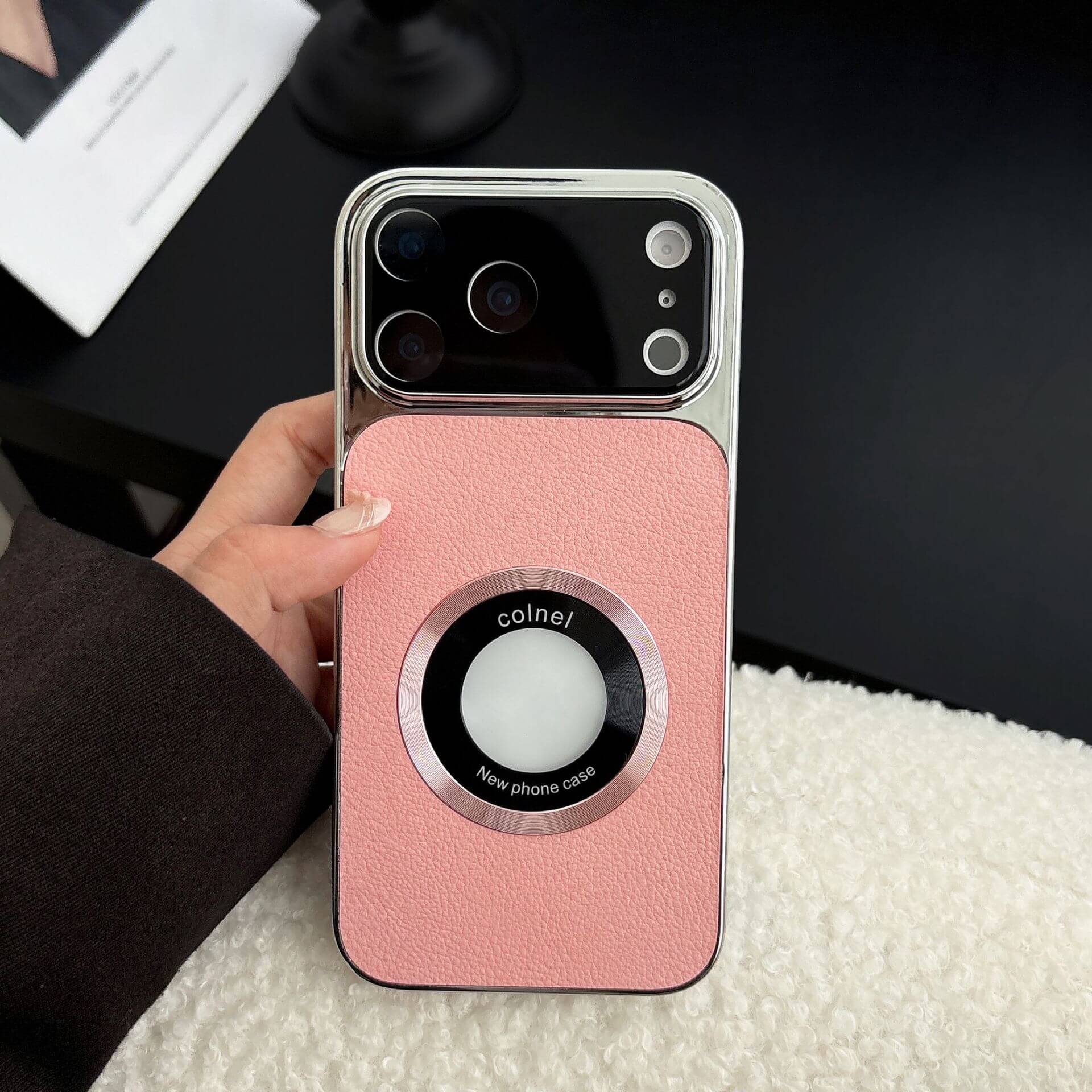  Large-Window Leather MagSafe Case