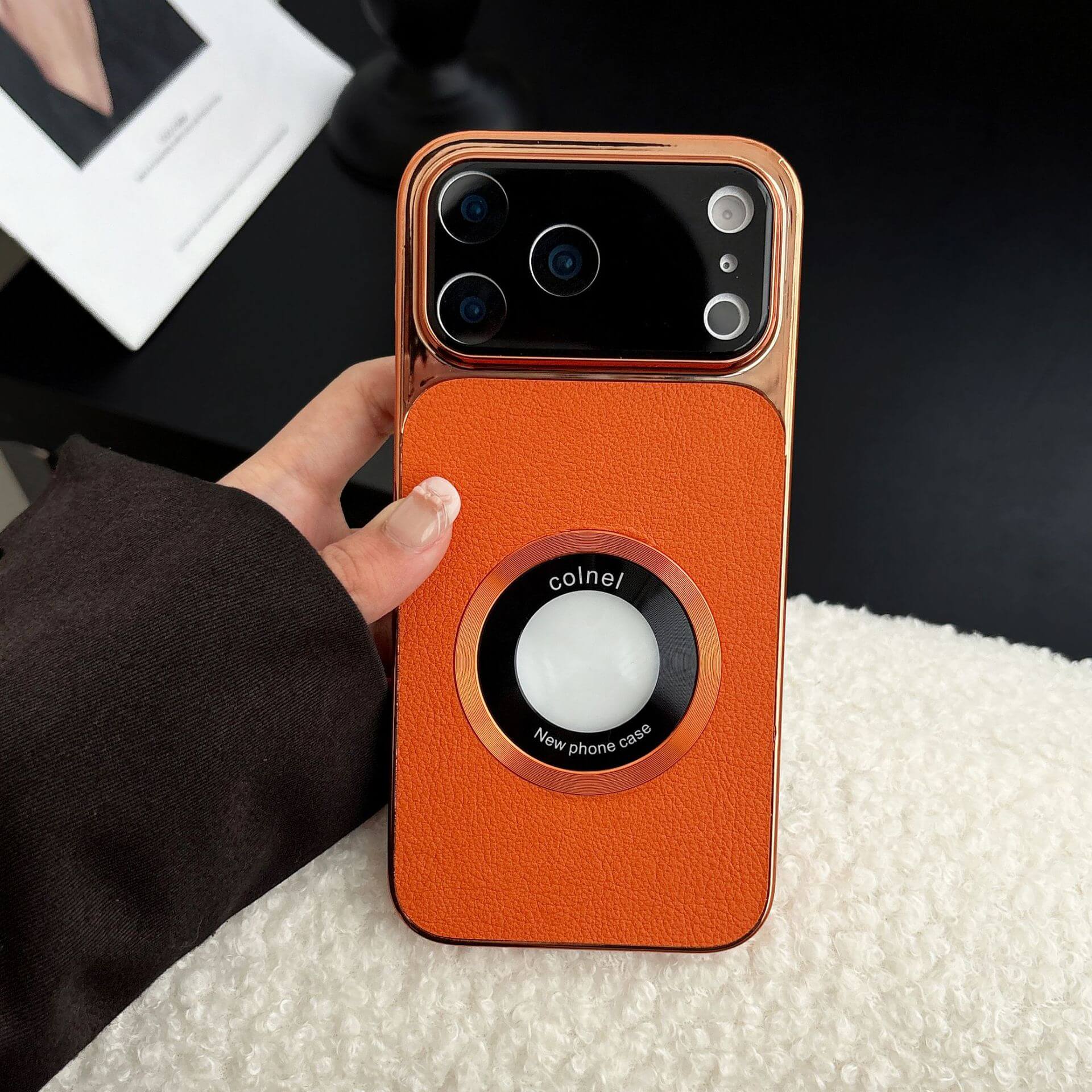  Large-Window Leather MagSafe Case