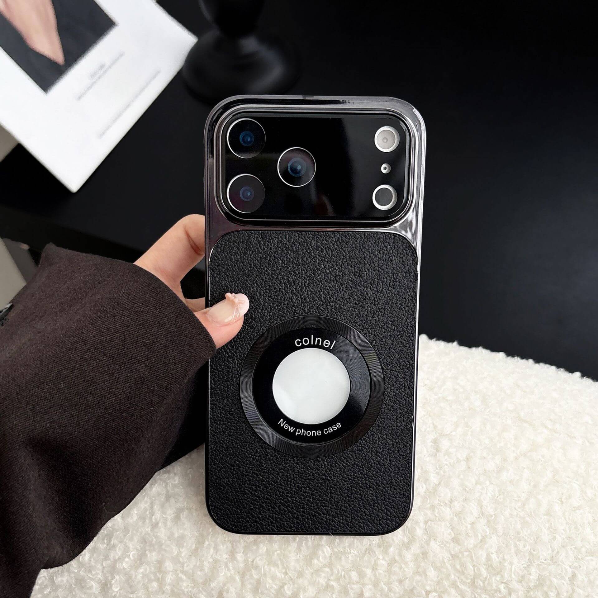  Large-Window Leather MagSafe Case