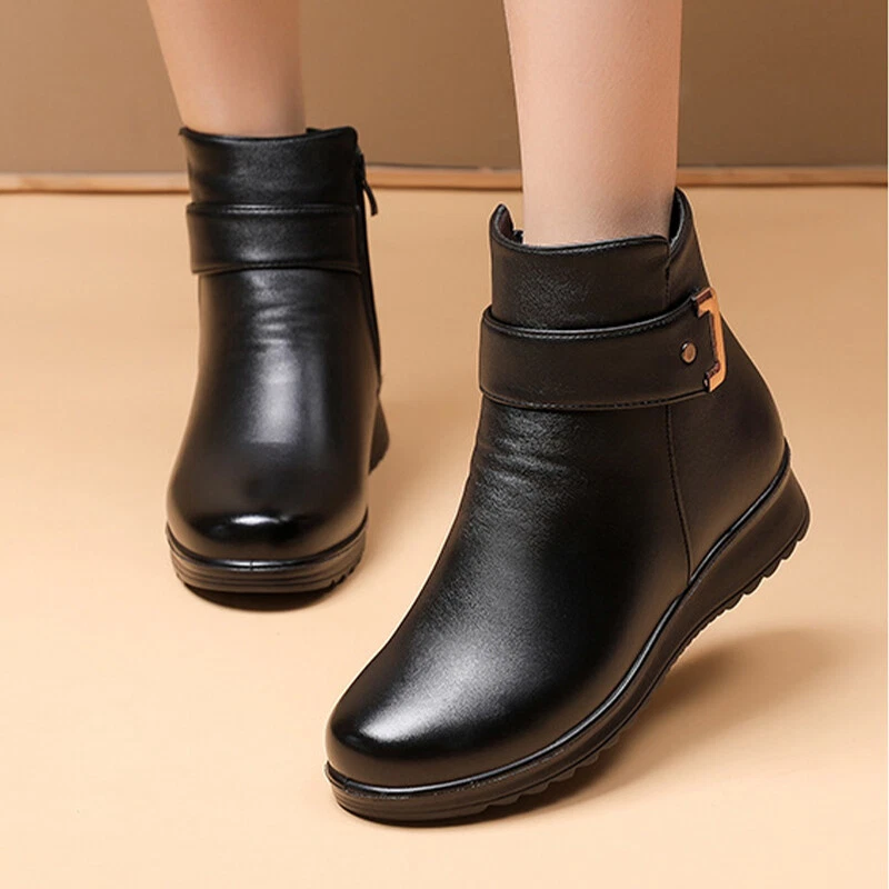 Black Booties for Women Low Heel Chelsea Leather Boots Winter Casual Fashion Ankle Boots with Zipper Buckle Short Booties Comfort Round Toe Western Cowboy Boots