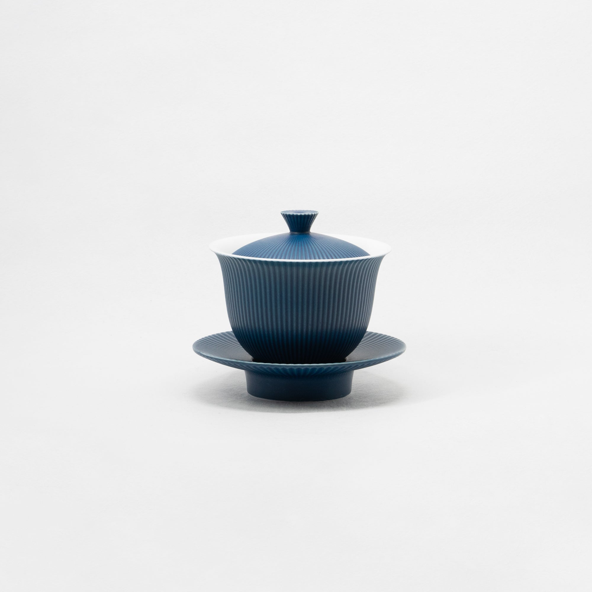 Tea Cup with Lid & Saucer / Matte Blue