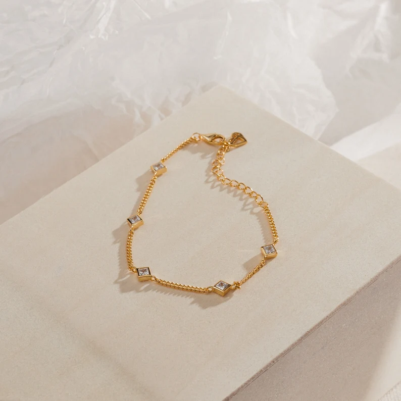 Diamond Curb Chain Bracelet By CaitlynMinimalist • Satellite Gemstone Bracelet • Minimalist Wedding Jewelry • Christmas Gift for Her • BR025