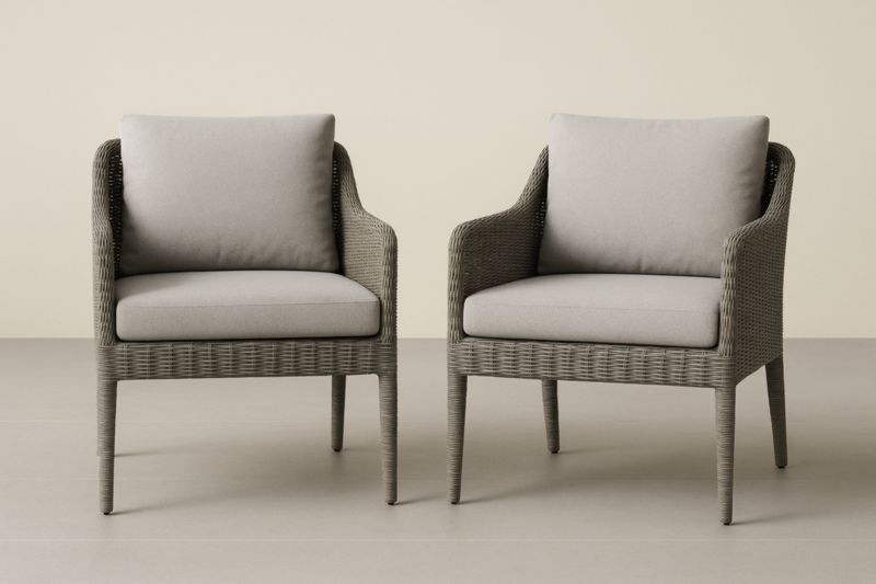 Lot de 2 fauteuils en résine tressée avec coussins en polyester