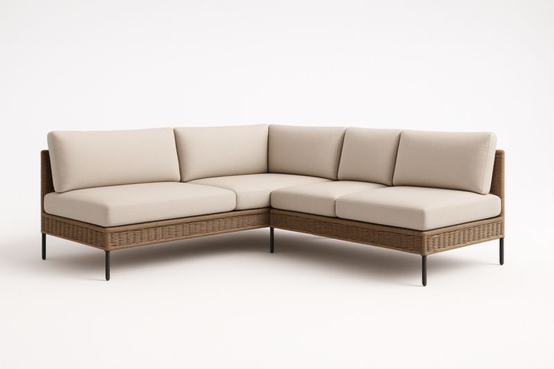 Canapé d'angle en résine marron avec coussins beiges