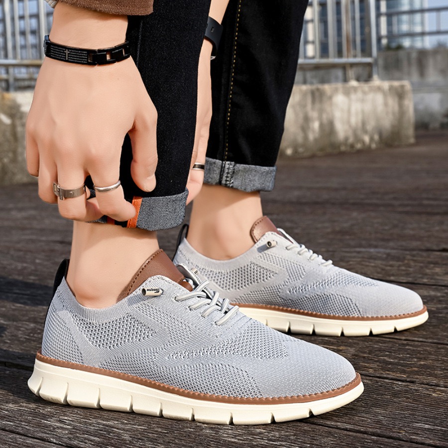 men's ultra lightweight shoes