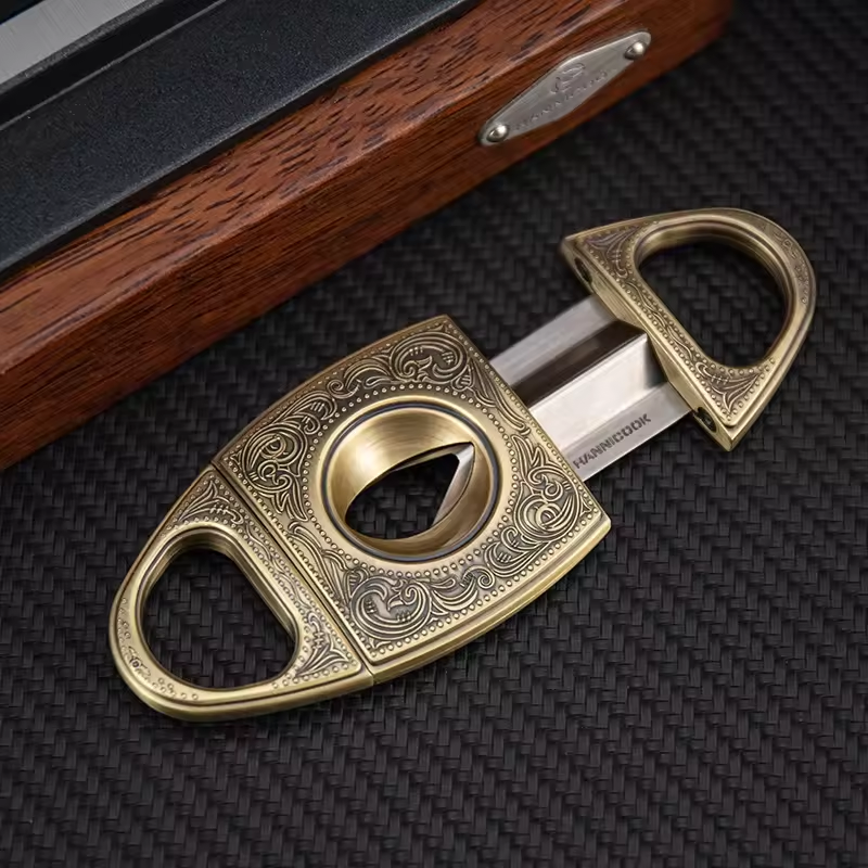 Classic Double Guillotine Cigar Cutter – Vintage Engraved Metal Design