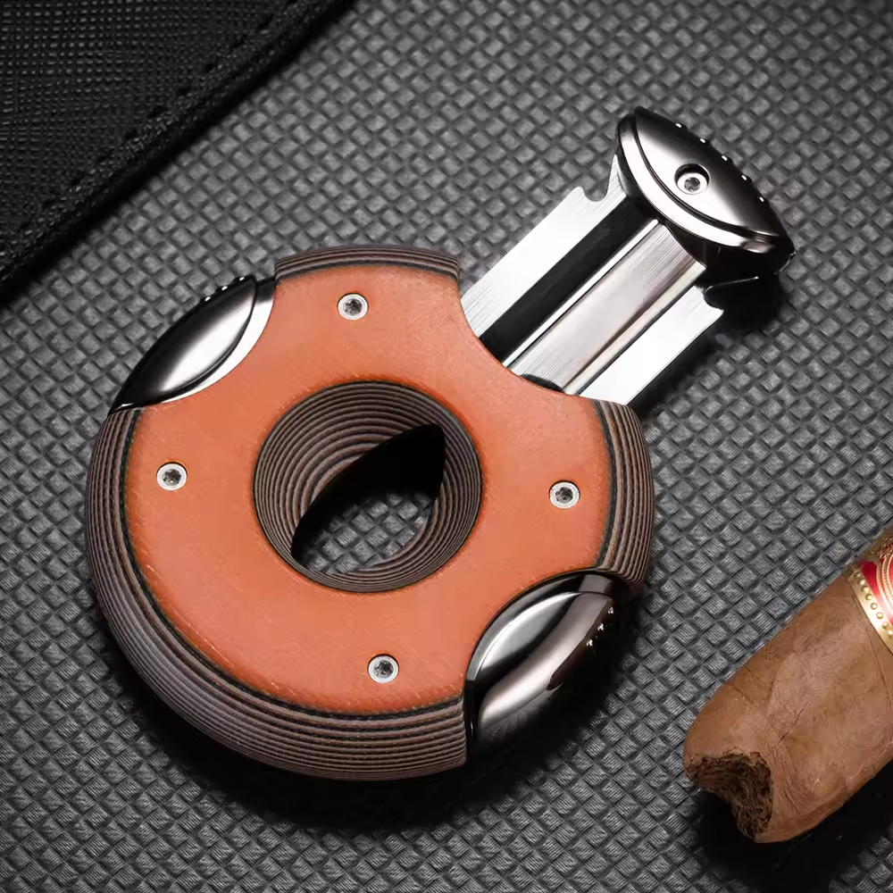 Automatic V-Cut Cigar Cutter – Precision V-Notch Scissor Design