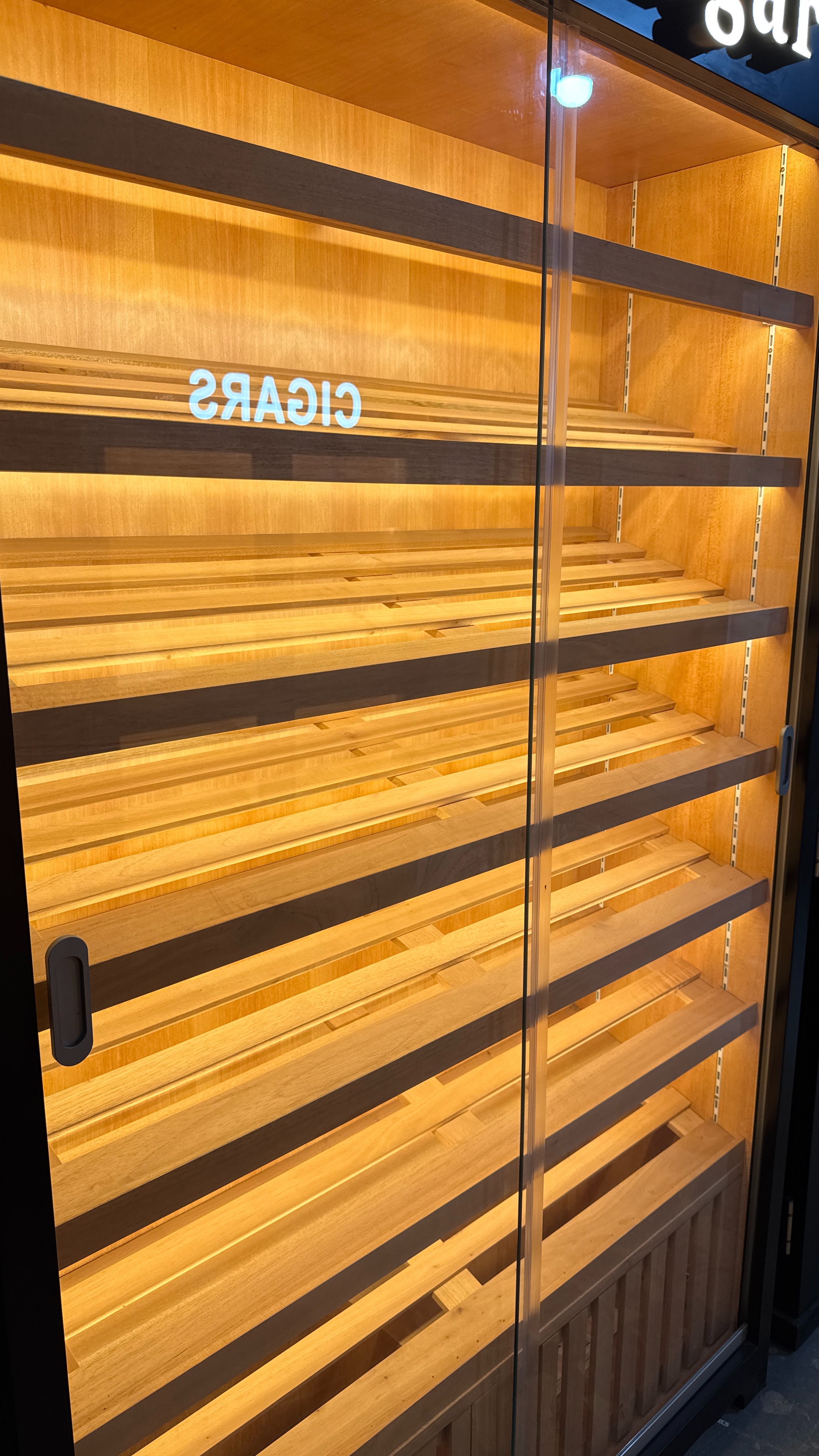 Custom LED Logo Sliding Glass Door Cigar Humidor Cabinet with Spanish Cedar Interior