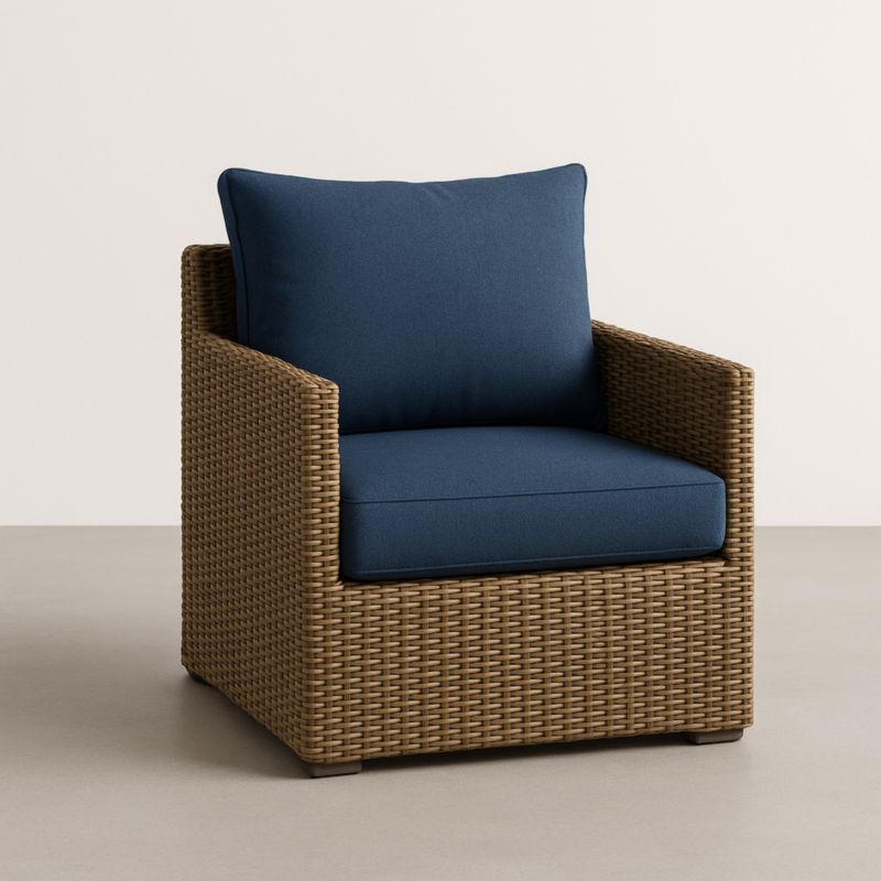 Poltrona in Rattan Sintetico con Cuscini in Poliestere Blu