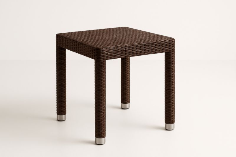 Table d'appoint carrée en résine tressée marron 50x50x45 cm