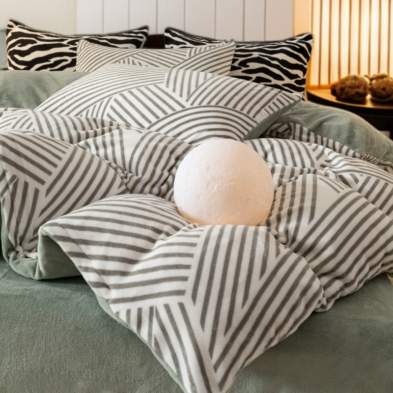 Men's 4-Piece Fleece Bedding Set for Winter, Thick Flannel Duvet and Sheet, Milk Velvet