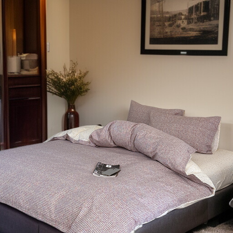 Easy to remove and wash bed sheets in neutral color