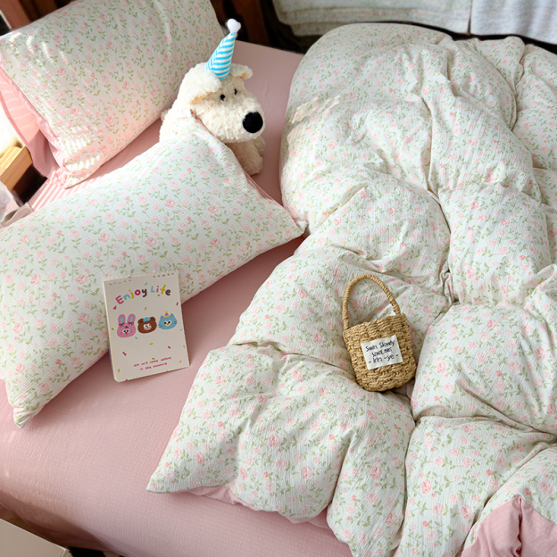 Deluxe Microfiber Jacquard Bedding Set, 4 Pieces – Bed Sheet & Duvet Cover Set