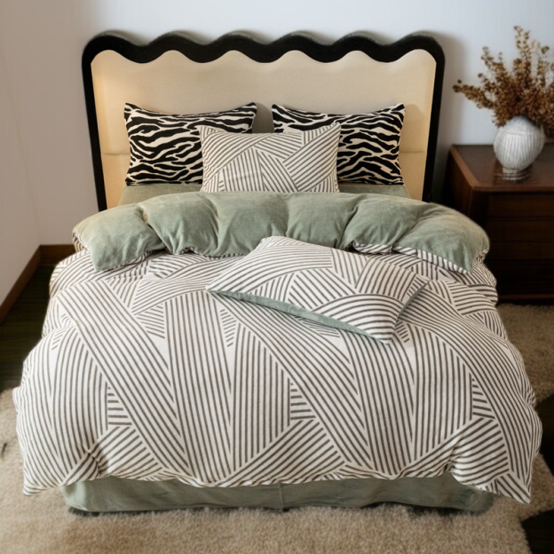 Men's 4-Piece Fleece Bedding Set for Winter, Thick Flannel Duvet and Sheet, Milk Velvet