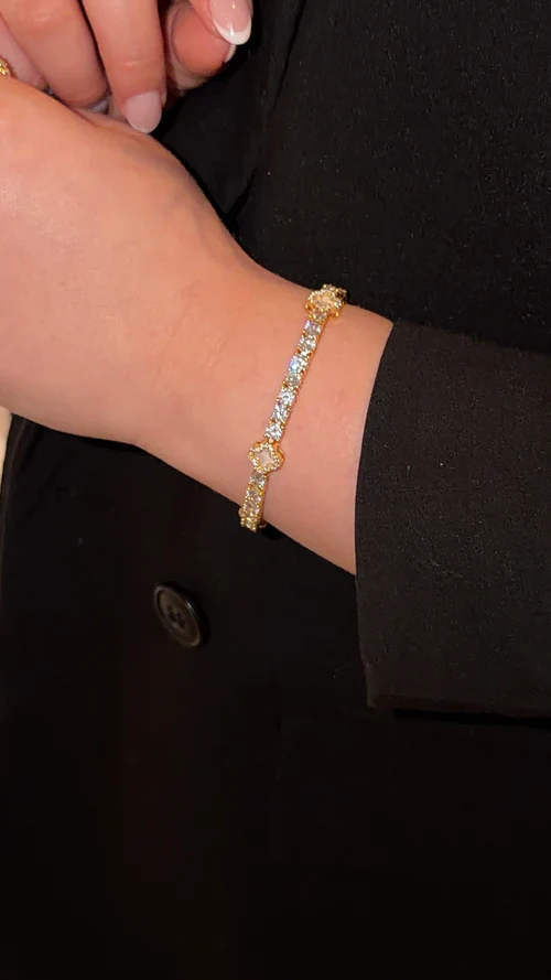 Xara Four-Leaf Clover Bracelet