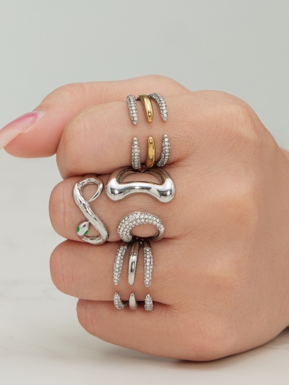 Soren Zircon Ring Set