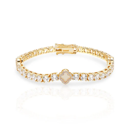 Xara Four-Leaf Clover Bracelet