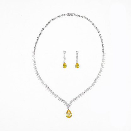 Lilo Teardrop Zircon Set
