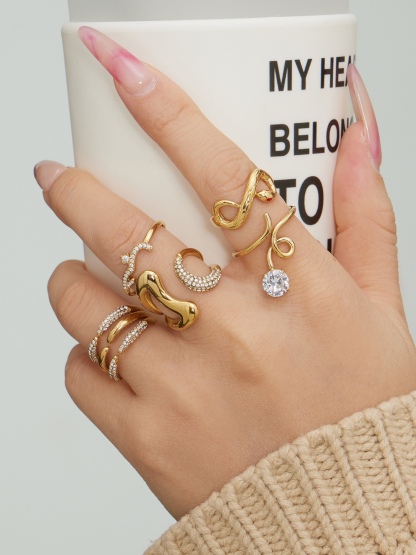 Soren Zircon Ring Set