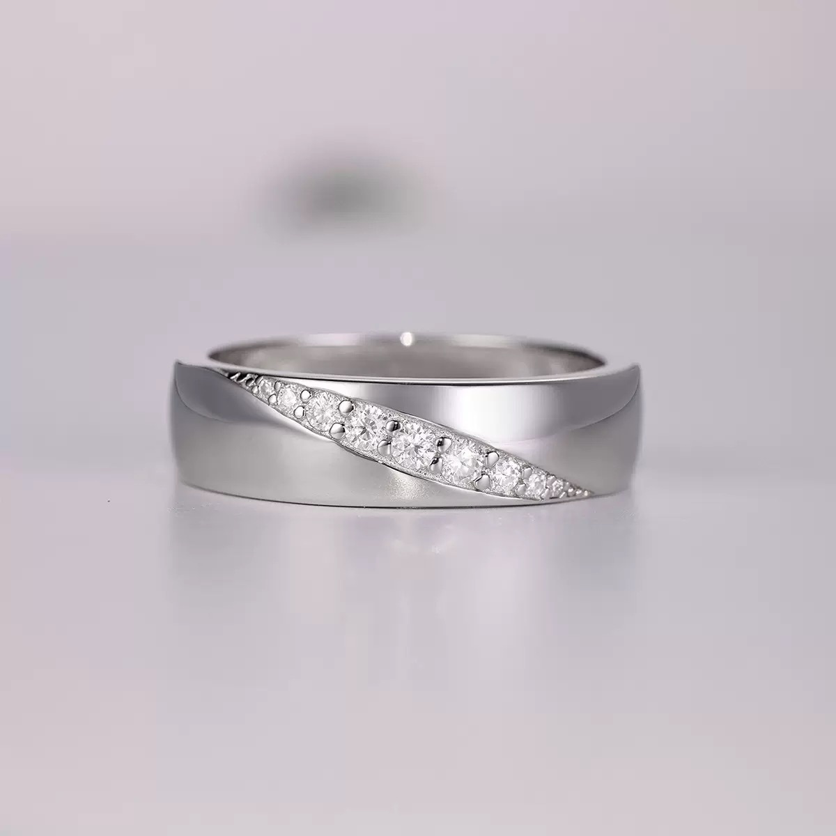 Eros Row Moissanite Men’s Band｜925 Sterling Silver