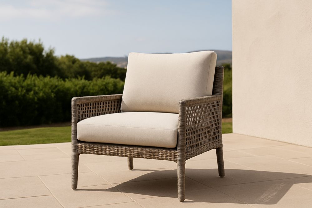 Poltrona da Esterno in Rattan con Cuscino Beige