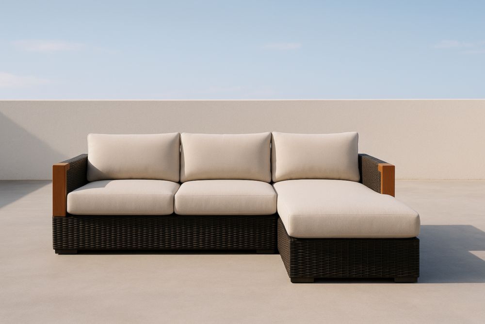 Divano angolare da esterno in rattan sintetico con cuscini beige