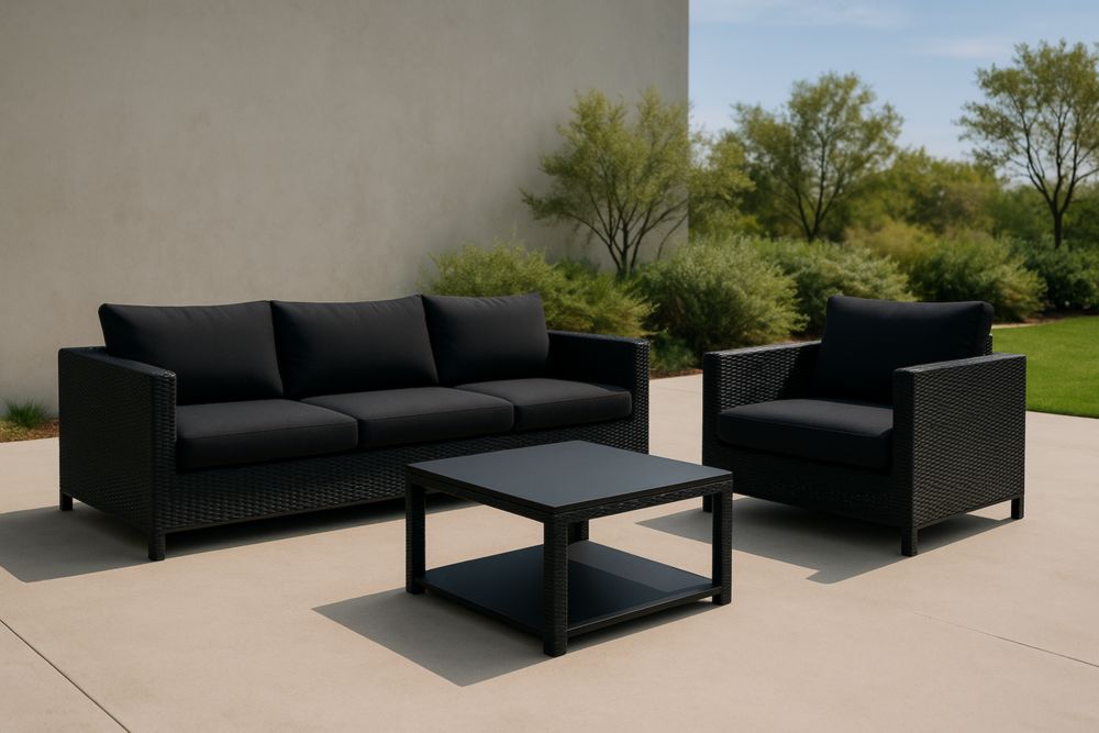 Set divano e poltrona in rattan sintetico nero con cuscini in tessuto poliestere