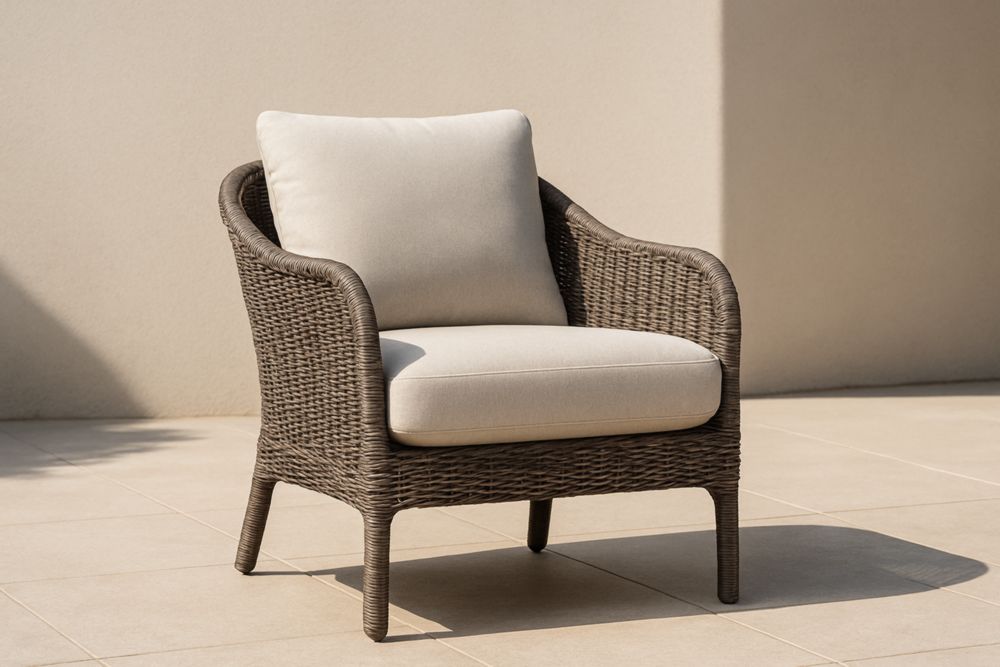 Poltrona da Esterno in Rattan Sintetico con Cuscini Beige