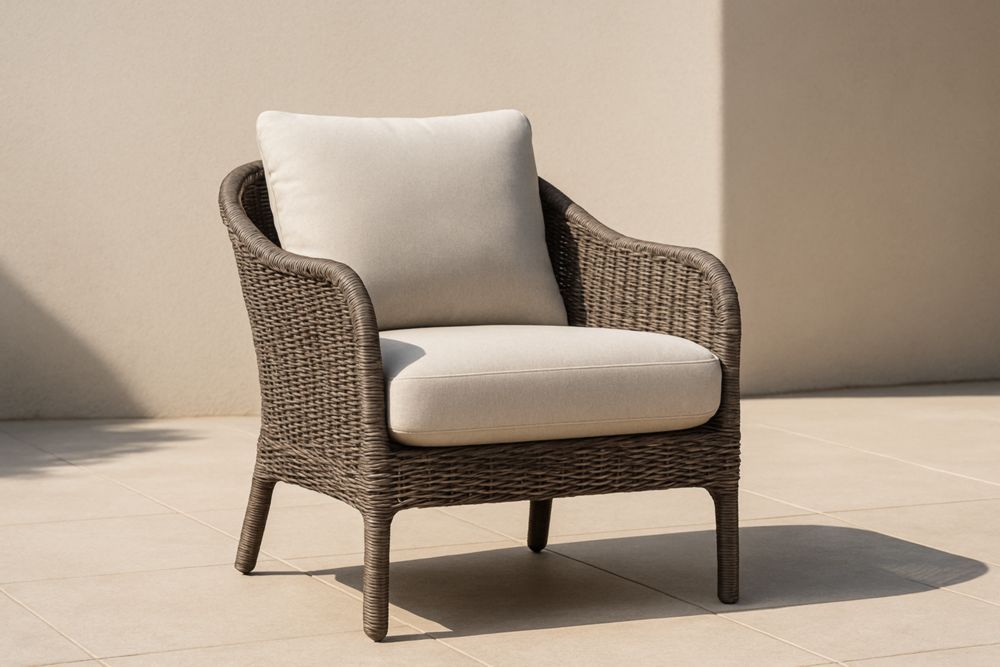Poltrona da Esterno in Rattan Sintetico con Cuscini Beige