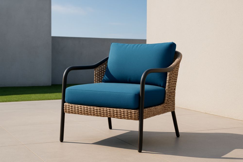 Poltrona da Giardino in Rattan Sintetico e Acciaio con Cuscini Blu