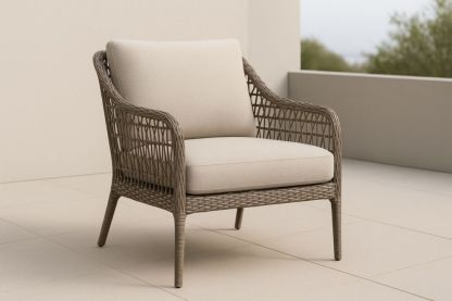 Poltrona da Esterno in Rattan Sintetico Marrone con Cuscini Beige