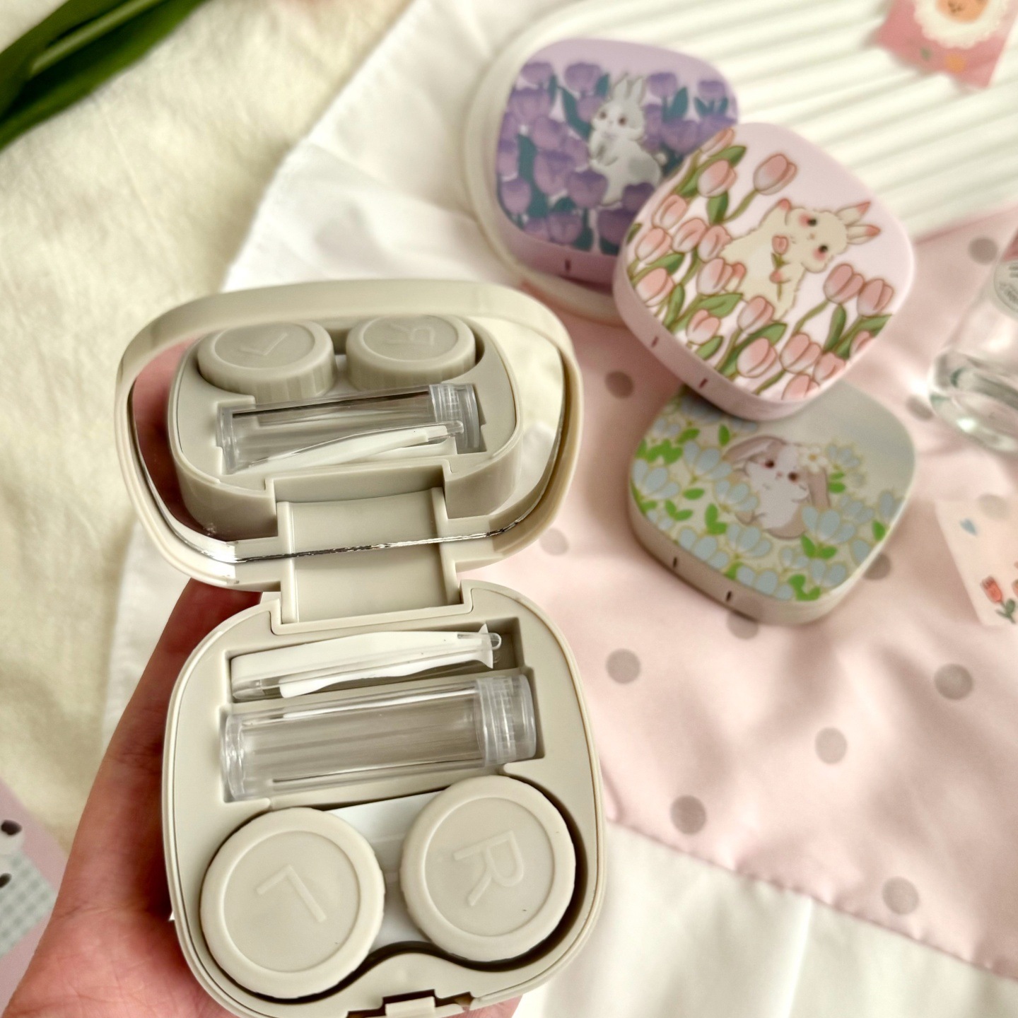 Oil Painting Tulip Rabbit Coloured Contact Lens Case