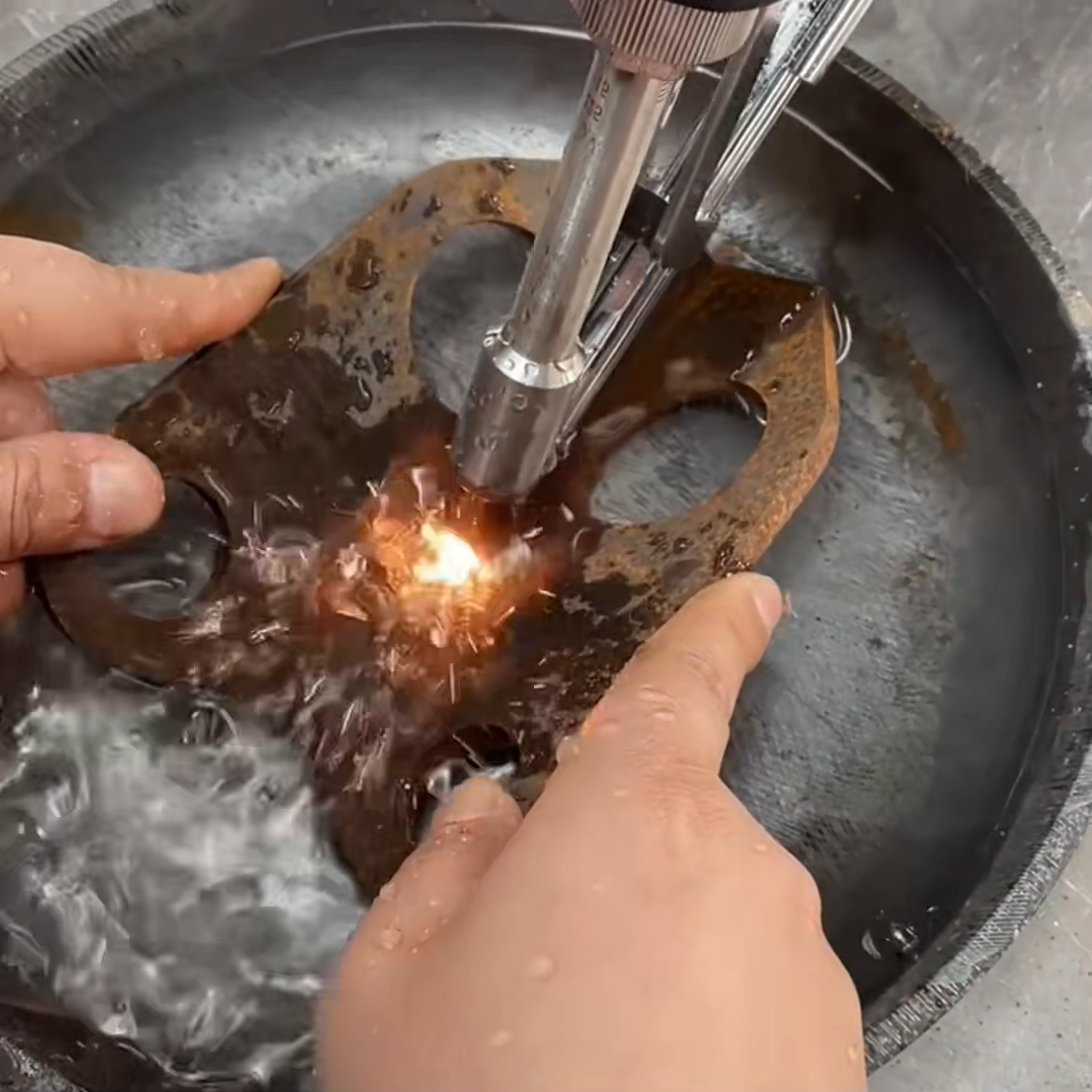 ⚡️Tragbare Laserschweißmaschine: Steigert die Produktivität um das 3-8-fache und ermöglicht nahtlos glatte Schweißnähte ohne Nachbearbeitung.